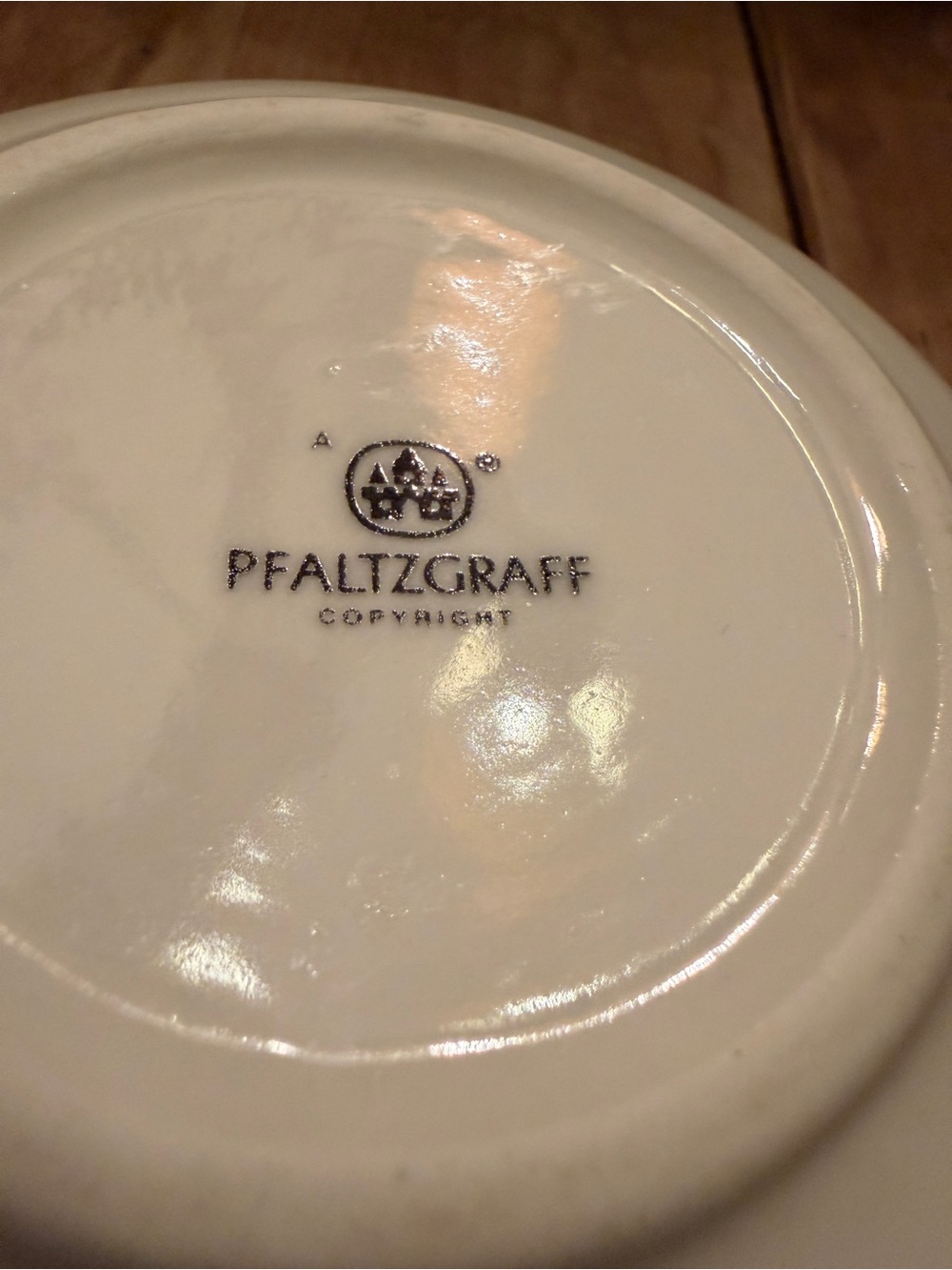 Pfaltzgraff Snow Village Cream Ceramic Holiday Snowman Bowl with Green Rim & Lid - Picture 6 of 16